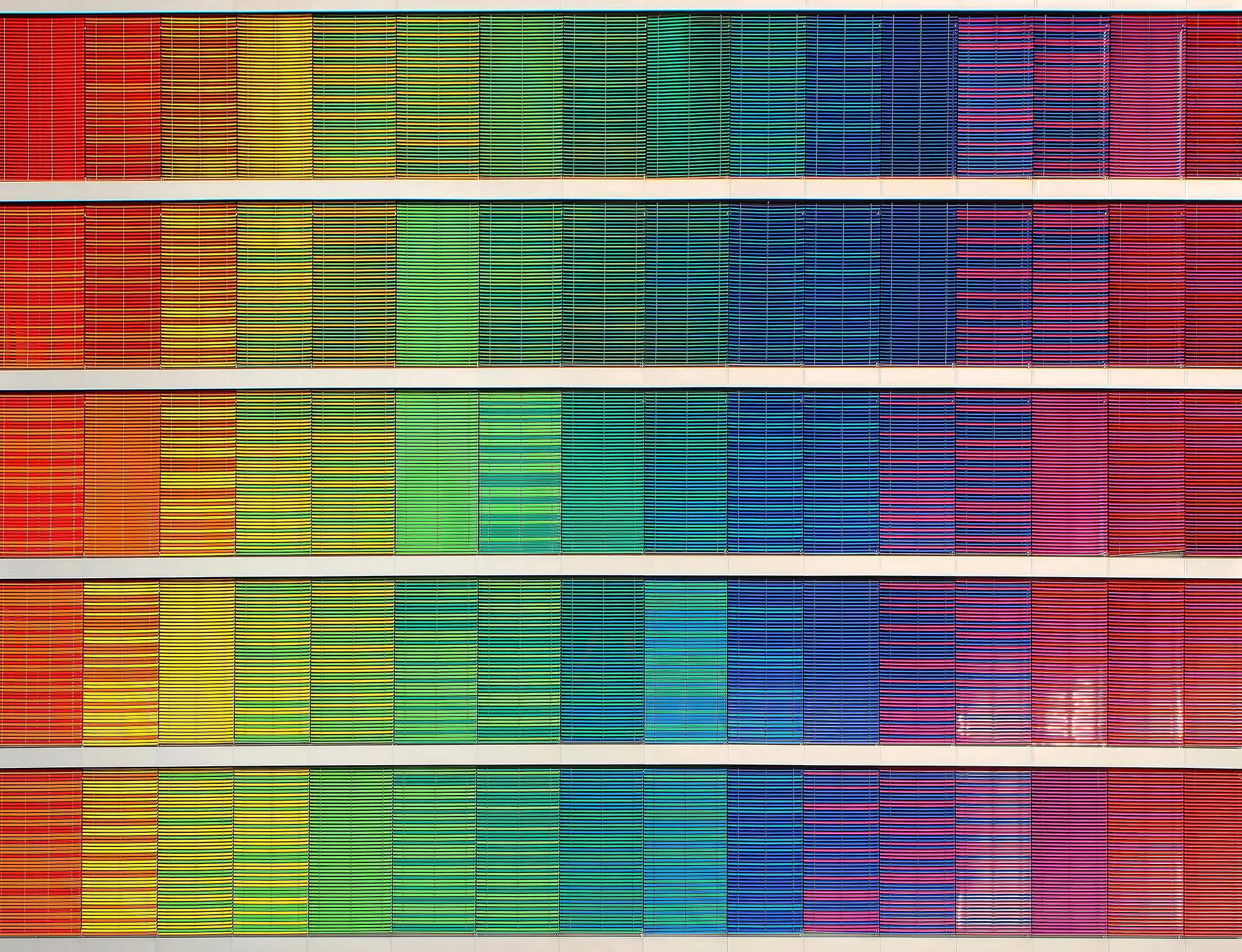Cover image for article: How Color Persuasion Works
